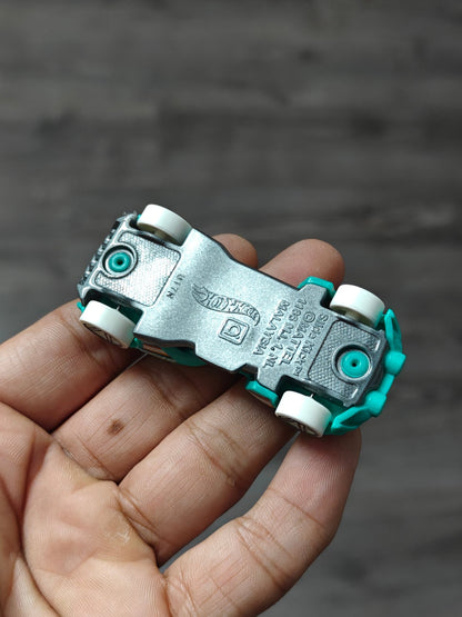 Hot Wheels Slide Kick (Uncarded - New) - Kinder Logs