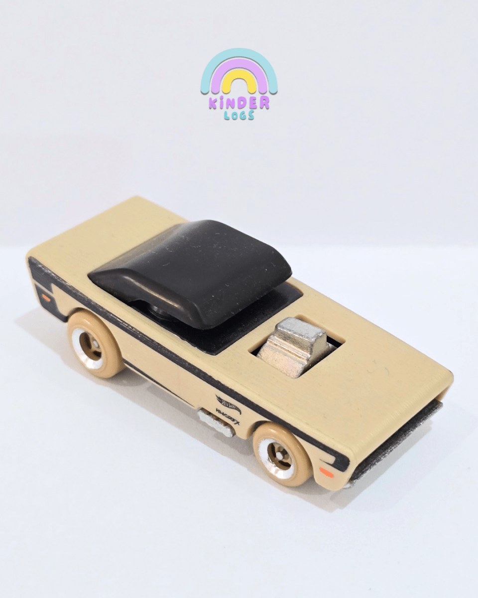 Hot Wheels Small Bloc (Uncarded) - Kinder Logs