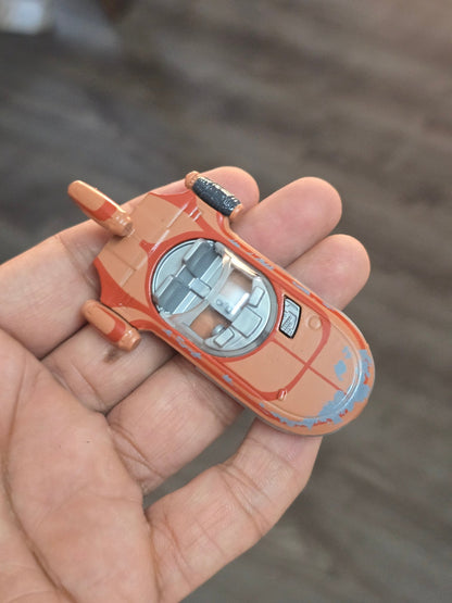 Hot Wheels Star Wars X - 34 Landspeeder (Uncarded - New) - Kinder Logs