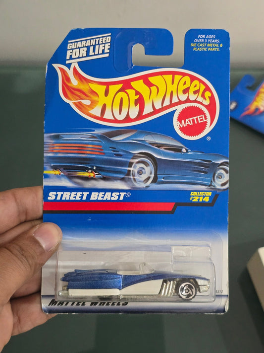 Hot Wheels Street Beast - Collector No. 214 - Kinder Logs
