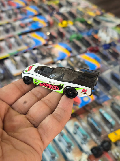 Hot Wheels Supercharged Car (Uncarded) - Kinder Logs
