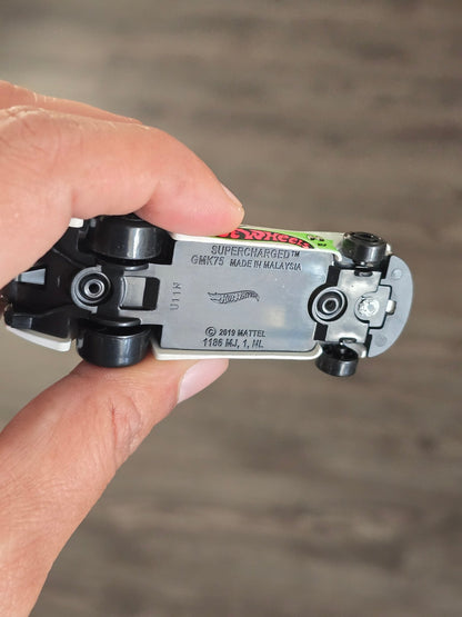 Hot Wheels Supercharged Car (Uncarded - New) - Kinder Logs