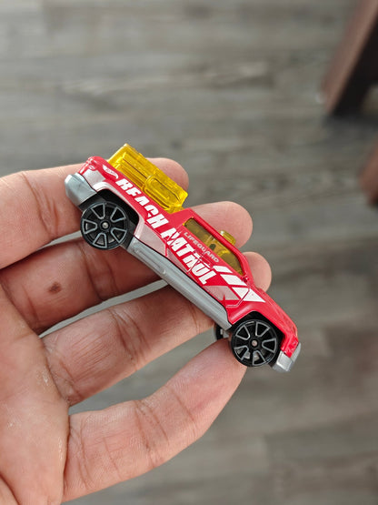 Hot Wheels Surf Duty Beach Patrol - Red (Uncarded - New) - Kinder Logs