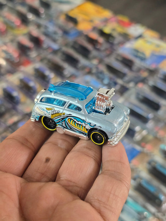 Hot Wheels Surf 'N' Turf (Uncarded) - Kinder Logs