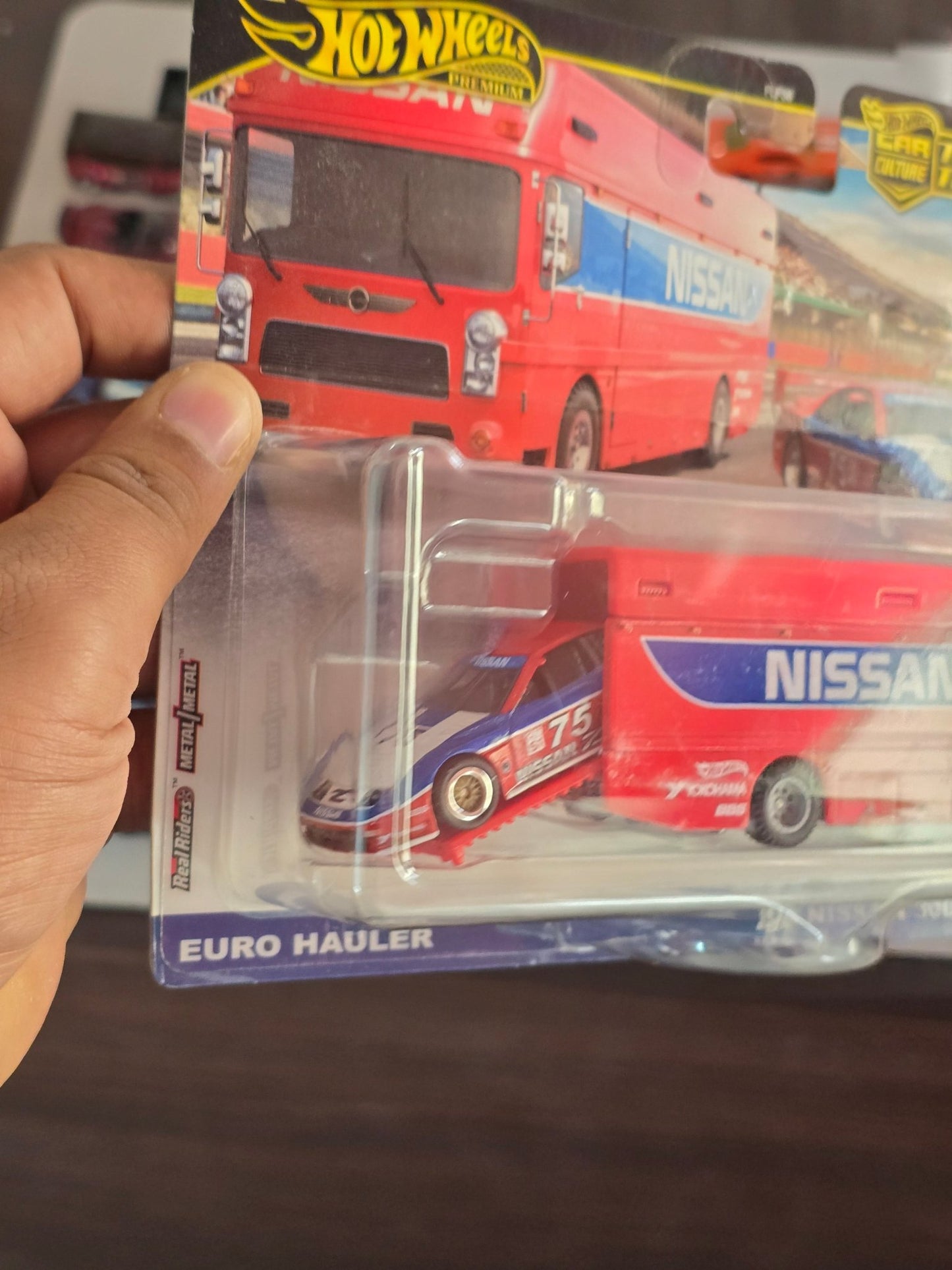 Hot Wheels Team Transport Euro Hauler and 1994 Nissan 300 ZX GTS - Kinder Logs