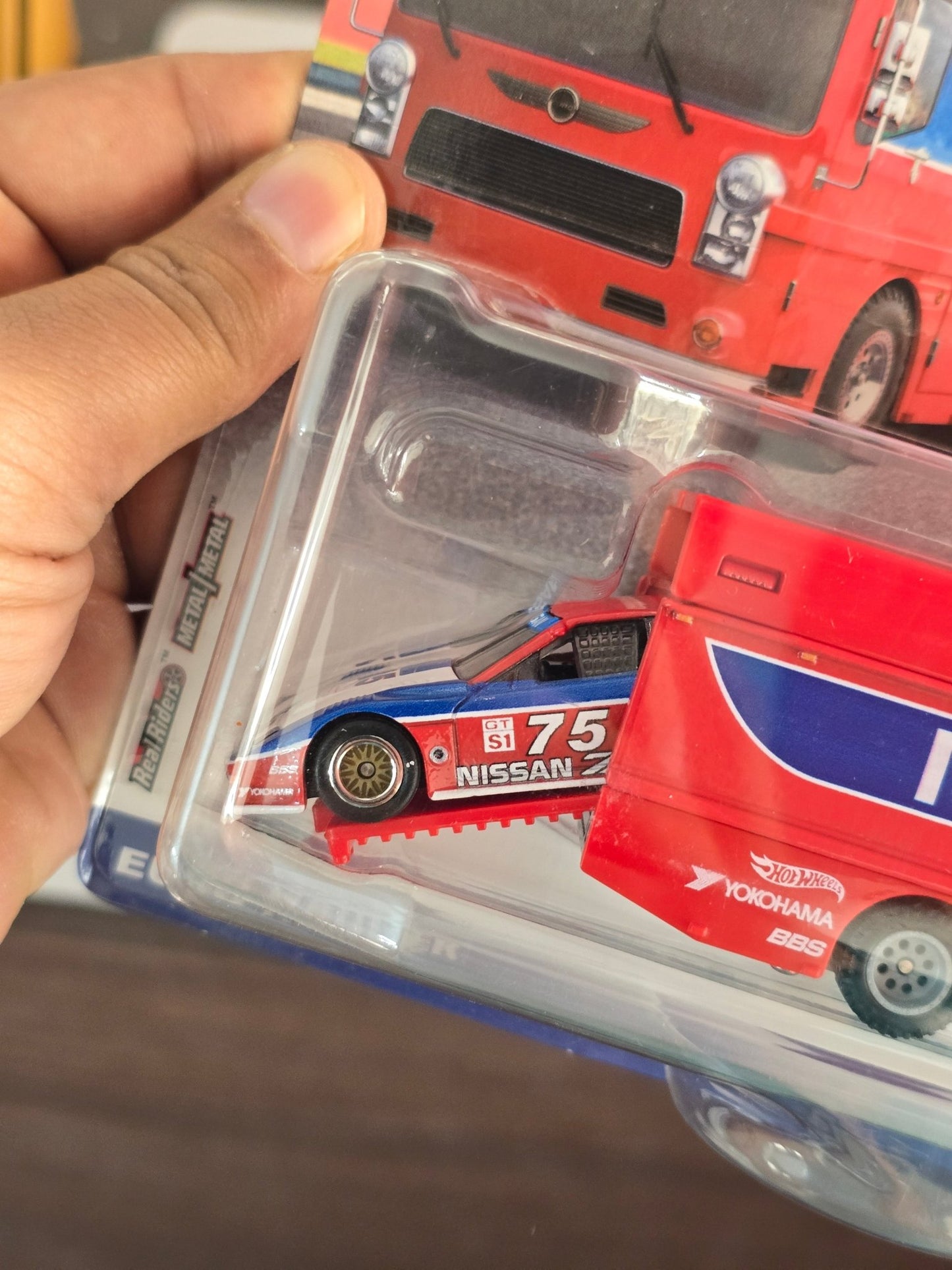 Hot Wheels Team Transport Euro Hauler and 1994 Nissan 300 ZX GTS - Kinder Logs