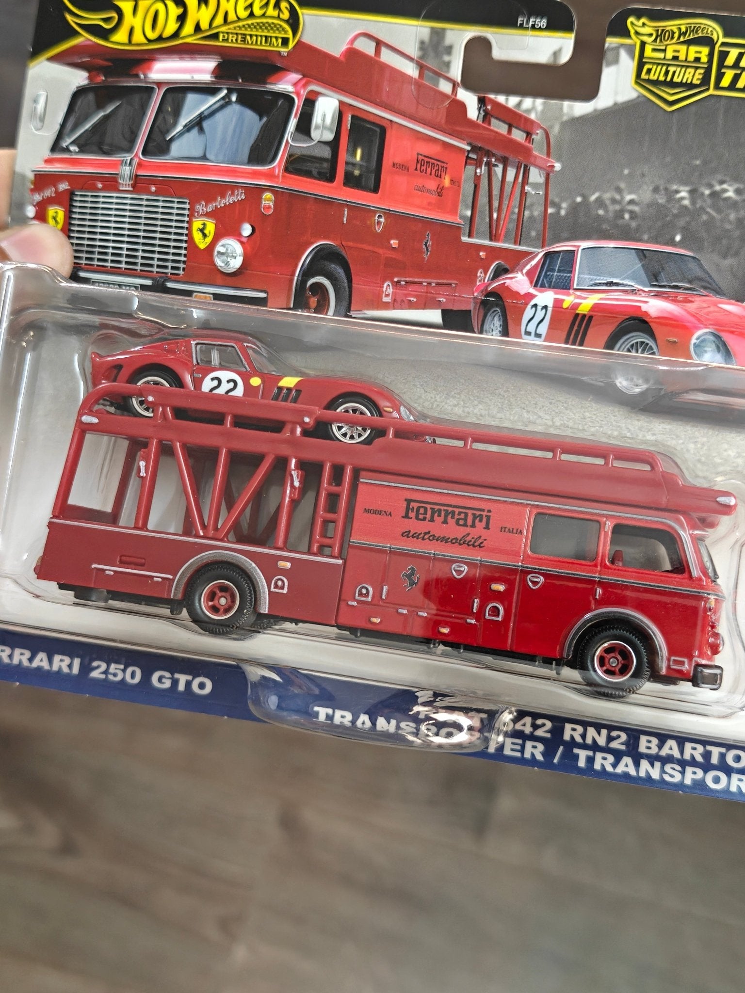 Hot Wheels Team Transport Ferrari 250 GTO & Fiat 642 RN2 Bartoletti - Kinder Logs
