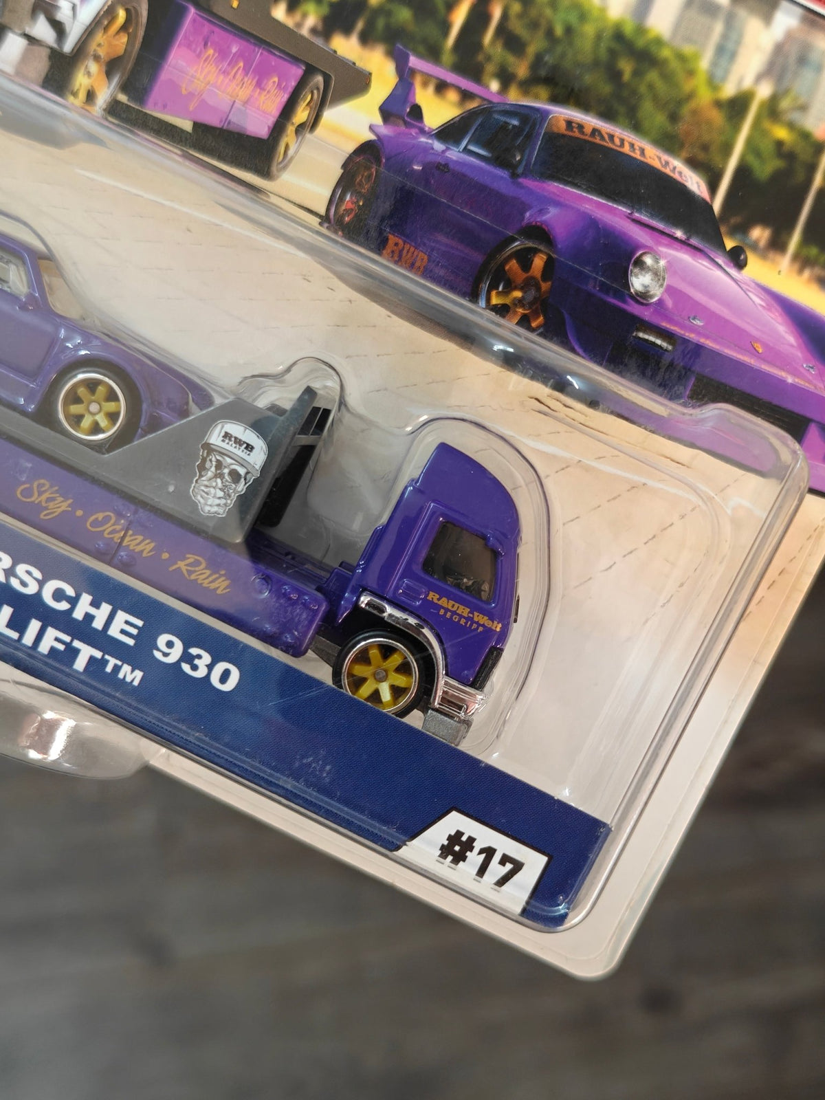 Hot Wheels Team Transport RWB Porsche 930 Aero Lift 17 (2020 Indian Card) - Kinder Logs