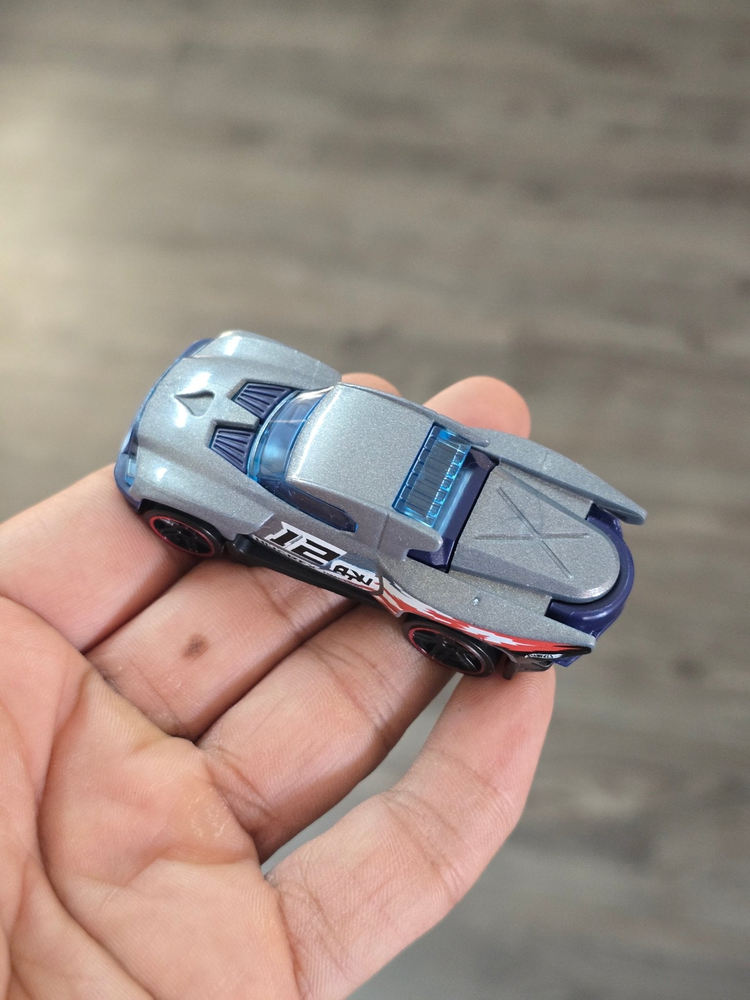 Hot Wheels Terra Tracktyl - Grey (Uncarded - New) - Kinder Logs