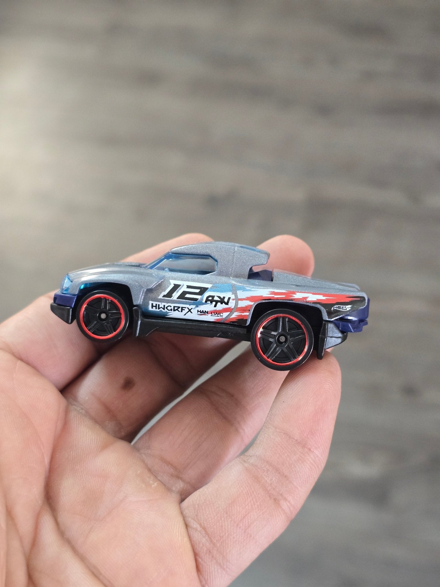 Hot Wheels Terra Tracktyl - Grey (Uncarded - New) - Kinder Logs