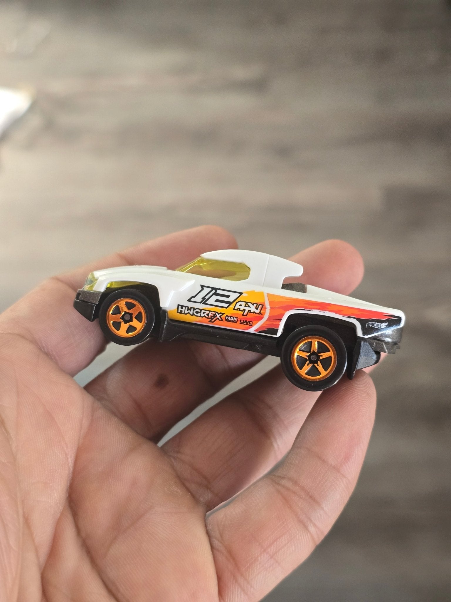 Hot Wheels Terra Tracktyl - White (Uncarded - New) - Kinder Logs