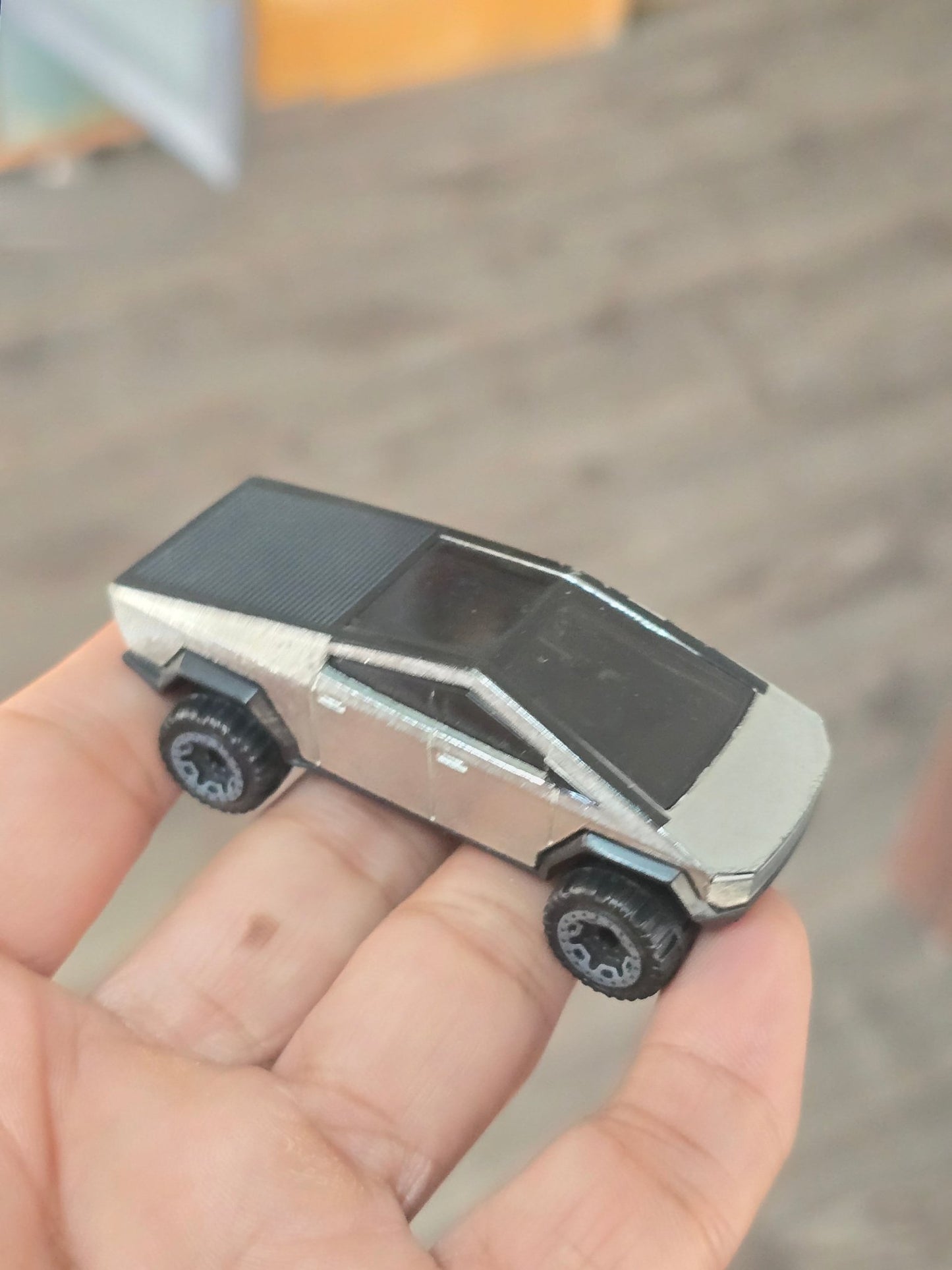 Hot Wheels Tesla Cybertruck (Pre - Owned) - Kinder Logs