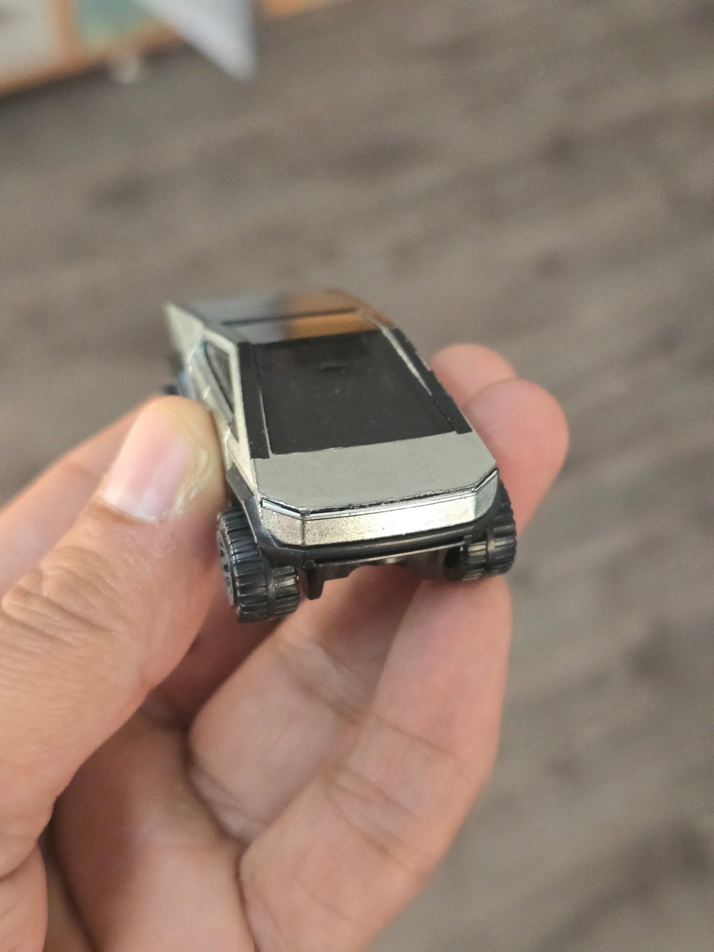 Hot Wheels Tesla Cybertruck (Pre - Owned) - Kinder Logs