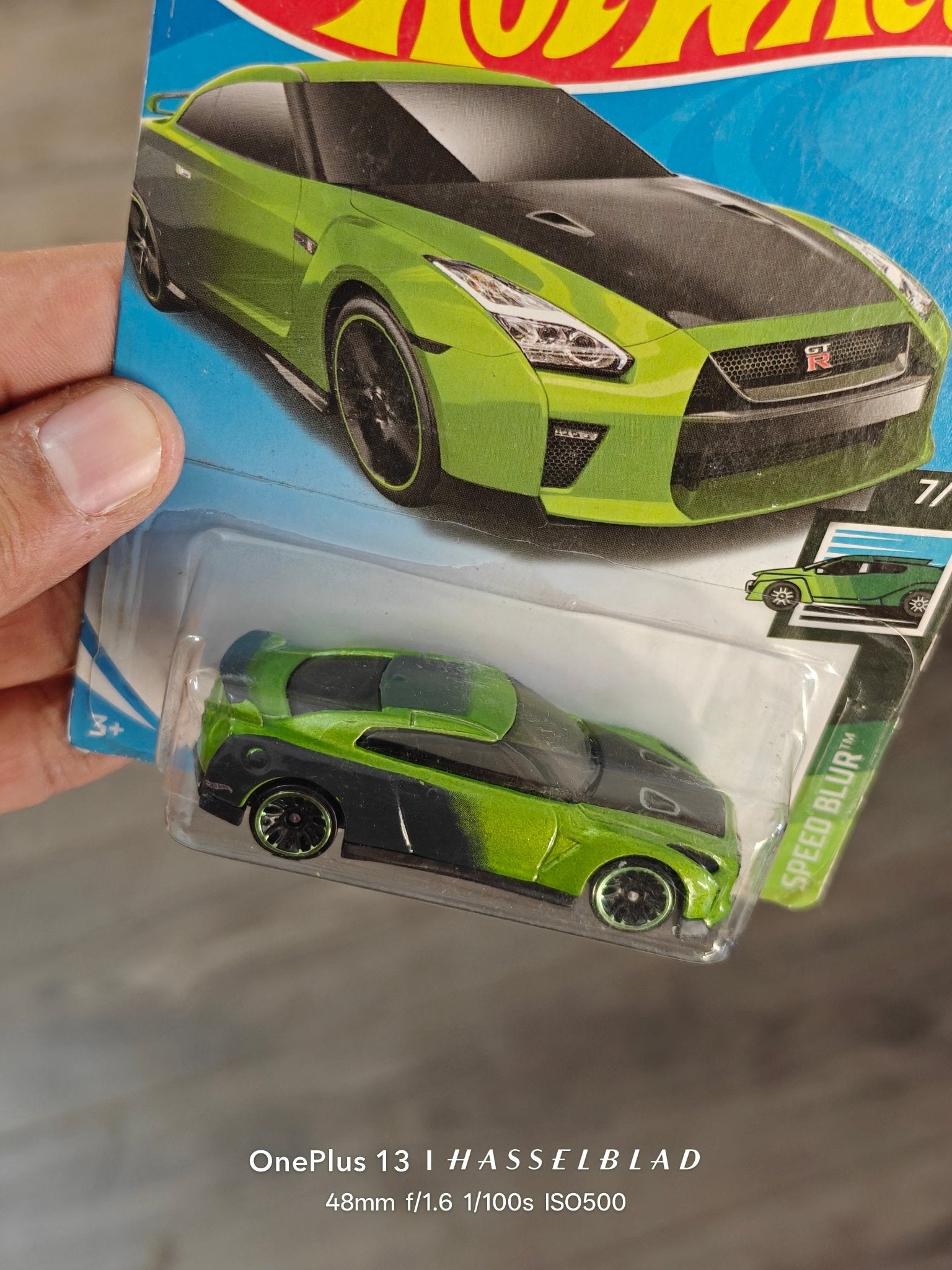 Hot Wheels TFox 2017 Nissan GT - R (R35) Guaczilla (2019 Card) - Kinder Logs