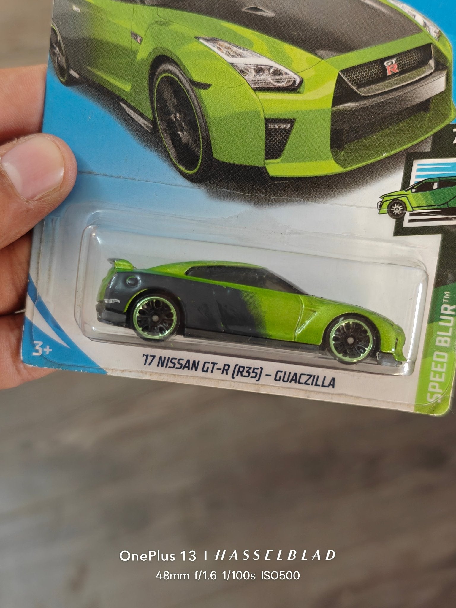 Hot Wheels TFox 2017 Nissan GT - R (R35) Guaczilla (2019 Card) - Kinder Logs