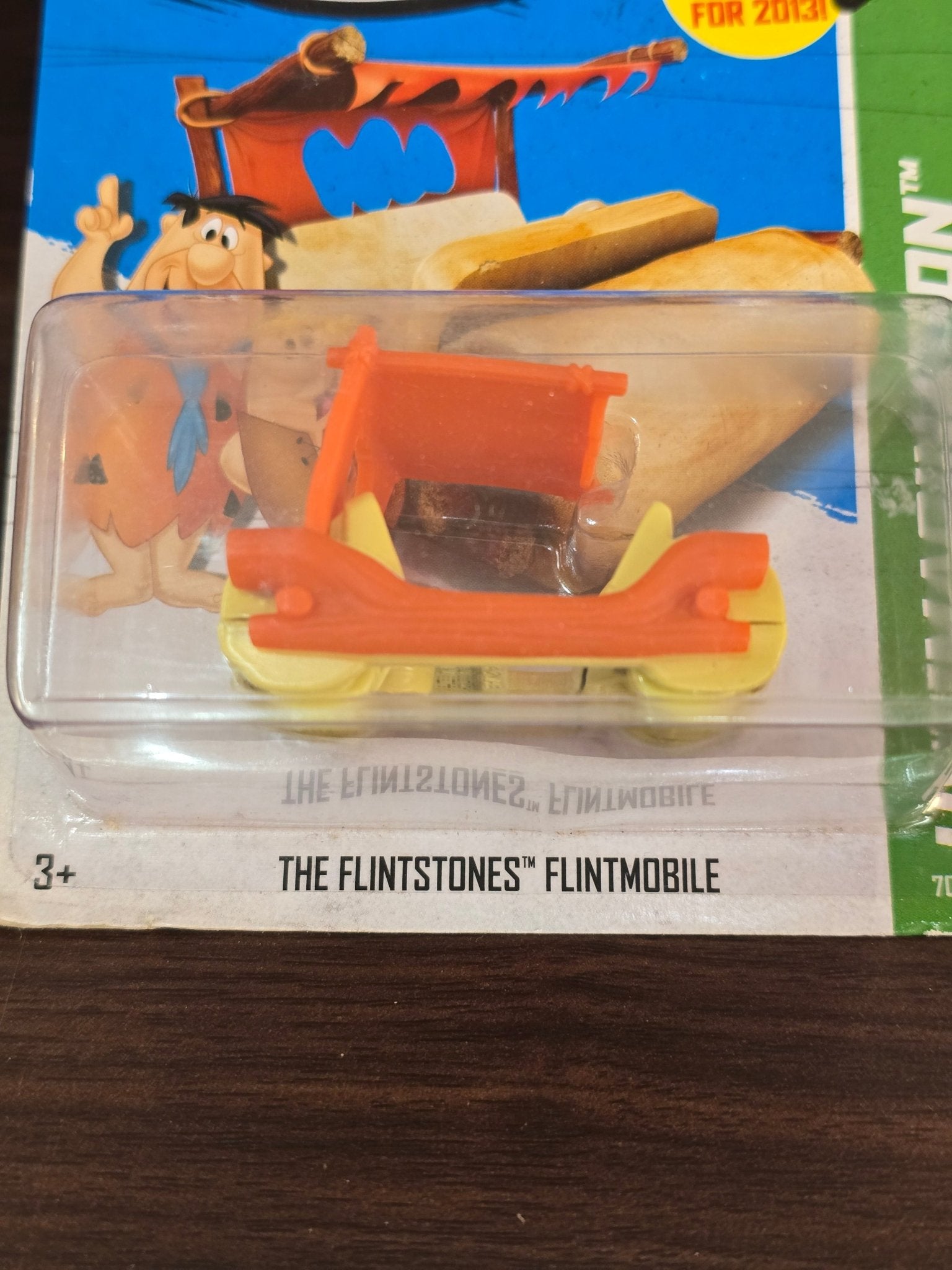 Hot Wheels 'The Flintstones' Flintmobile (2012 Imported Card) - Kinder Logs