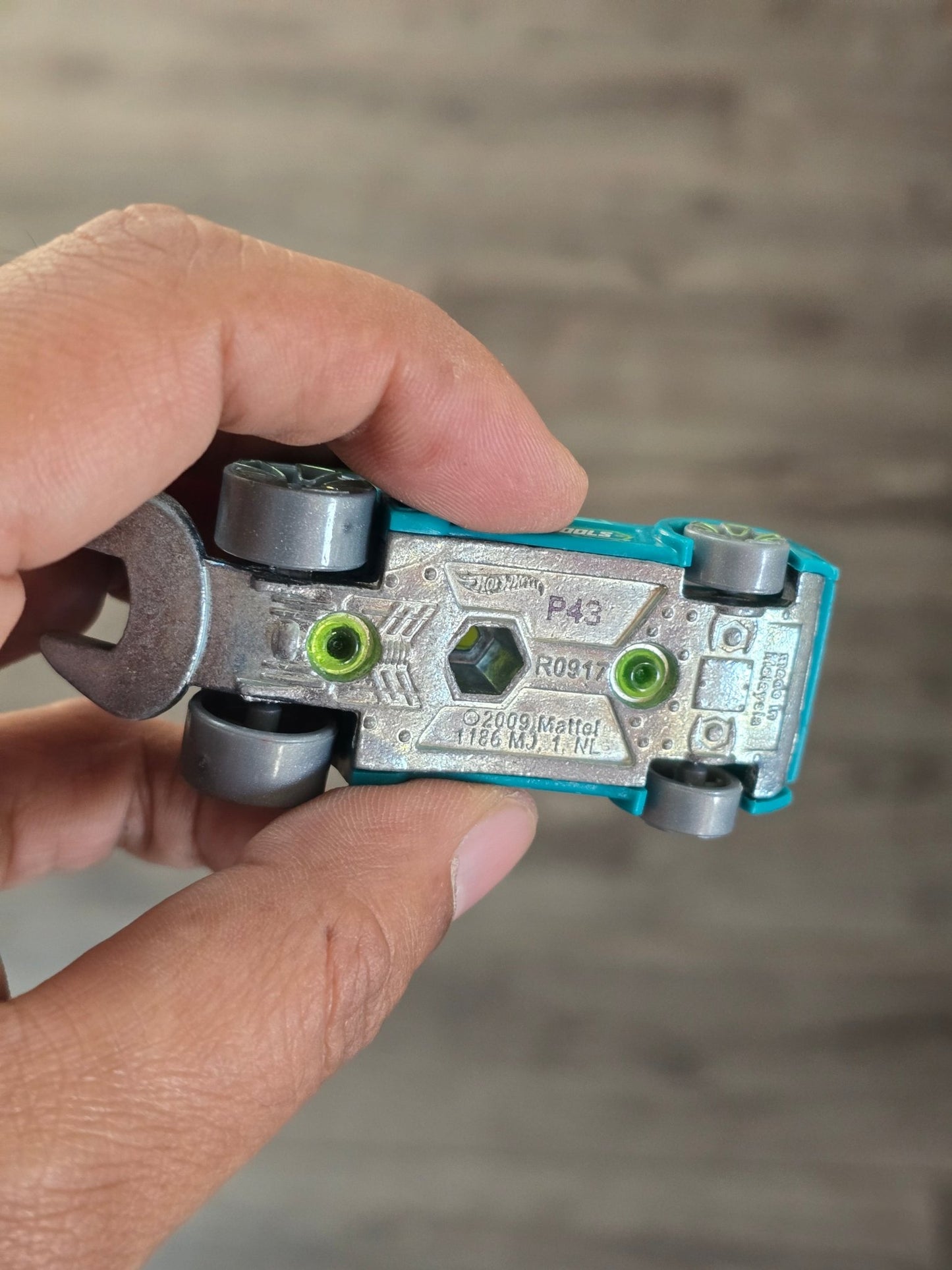 Hot Wheels Tooligan - HW Tools (Pre - Owned) - Kinder Logs