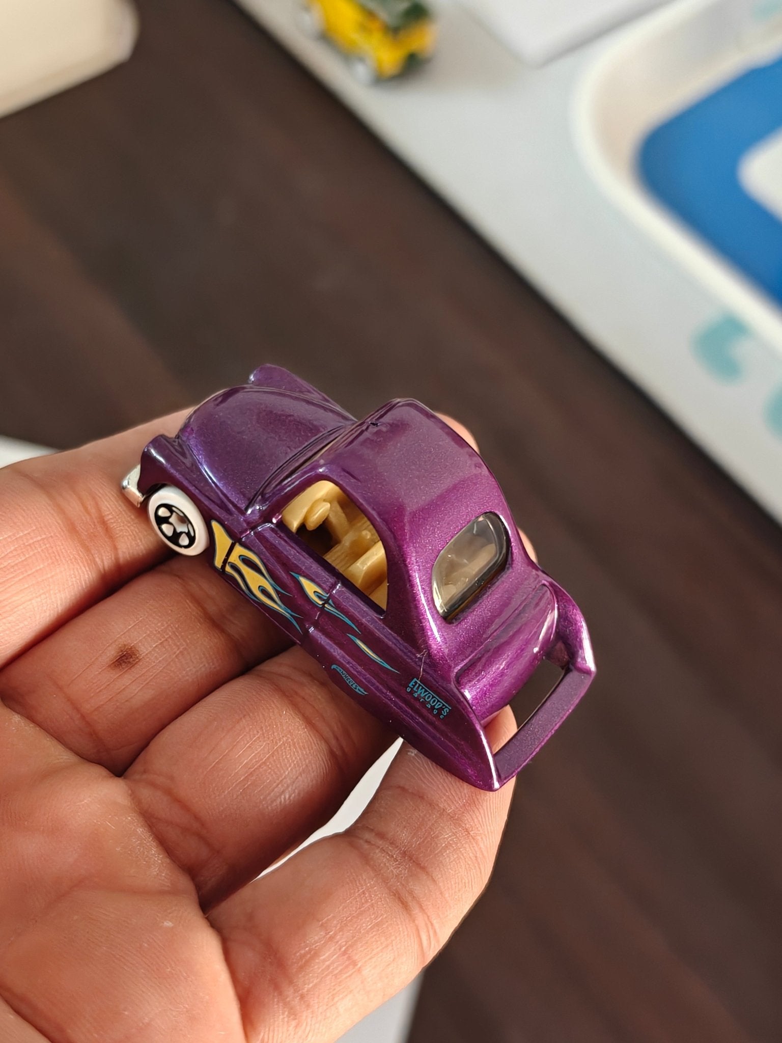 Hot Wheels Tooned Purple Passion (Uncarded - New) - Kinder Logs