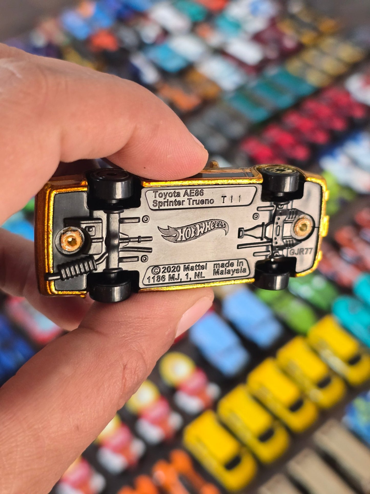 Hot Wheels Toyota AE86 Sprinter Trueno - Ultra Hots (Uncarded - New) - Kinder Logs