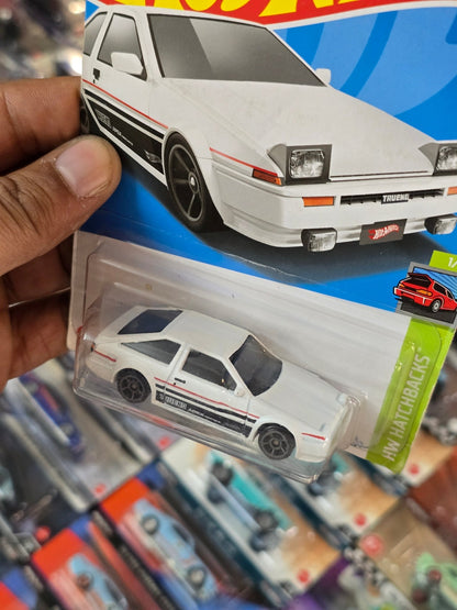 Hot Wheels Toyota AE86 Sprinter Trueno - White (Imported) - Kinder Logs