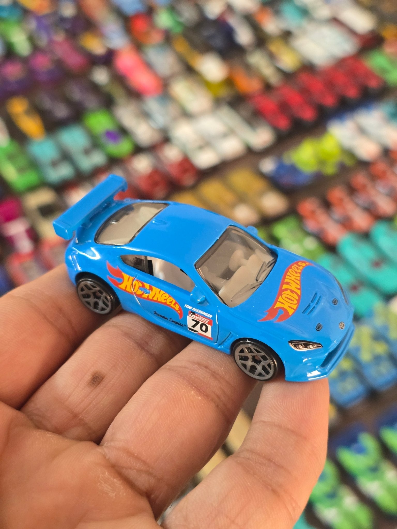 Hot Wheels Toyota GR86 Cup - Blue (Uncarded - New) - Kinder Logs