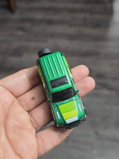 Hot Wheels Toyota Land Cruiser 80 - Silver Series (Uncarded - New) - Kinder Logs