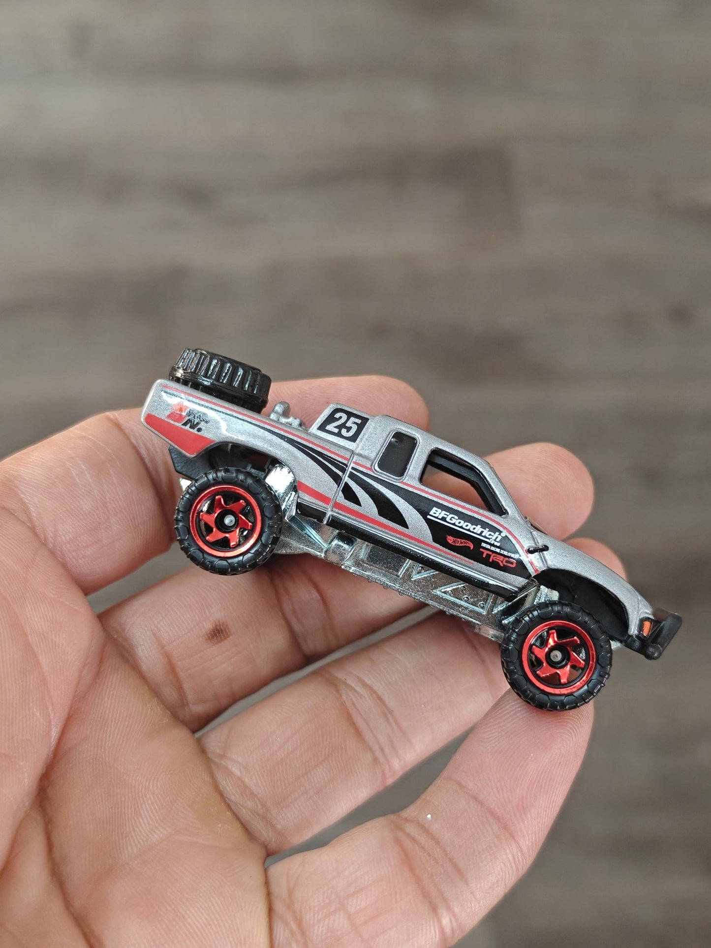 Hot Wheels Toyota Off - Road Truck - Silver Series (Uncarded - New) - Kinder Logs