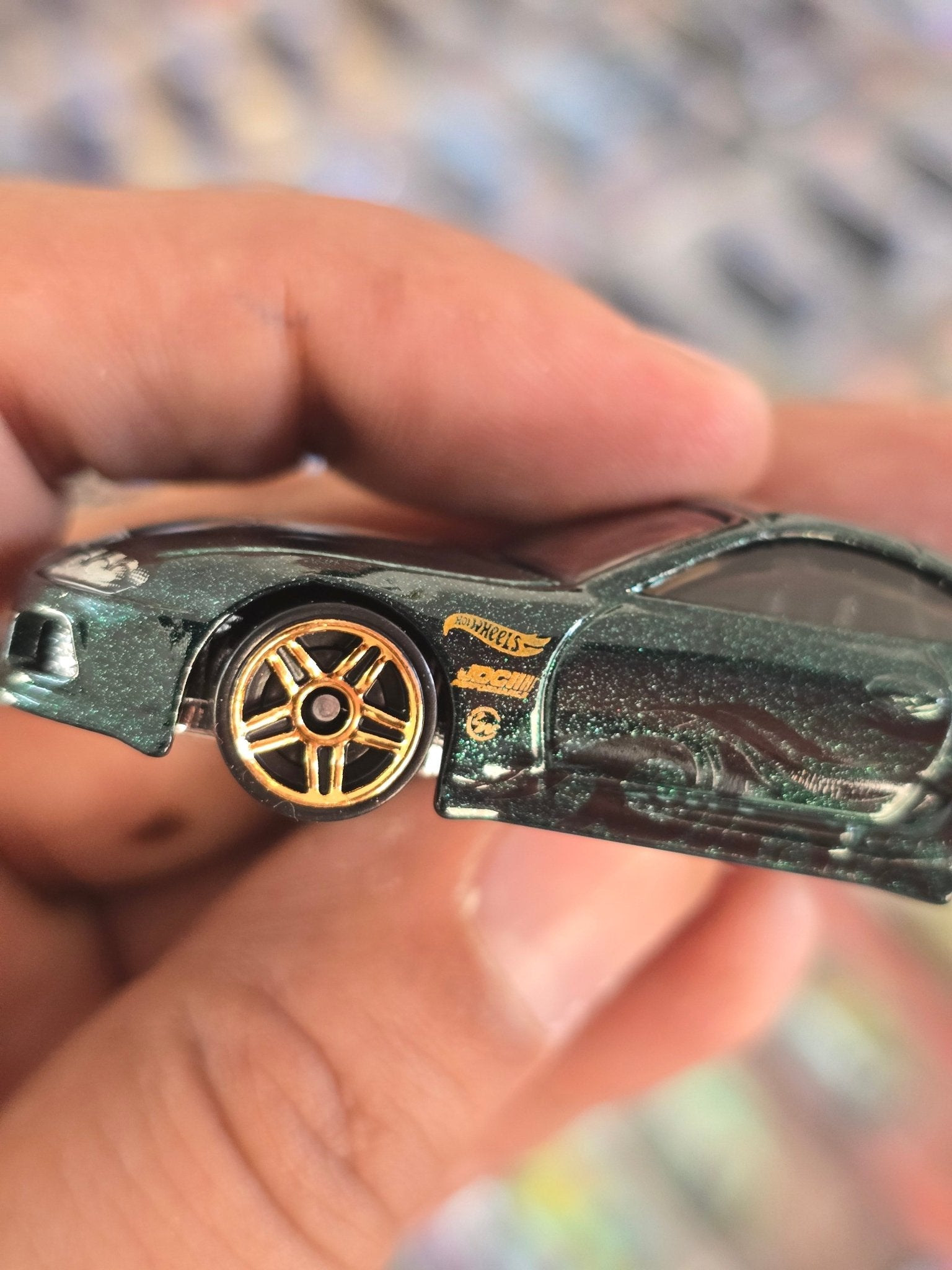 Hot Wheels Toyota Supra - Dark Green (Uncarded) - Kinder Logs