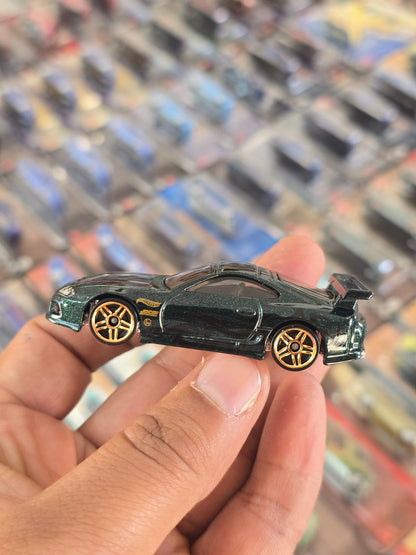 Hot Wheels Toyota Supra - Dark Green (Uncarded) - Kinder Logs
