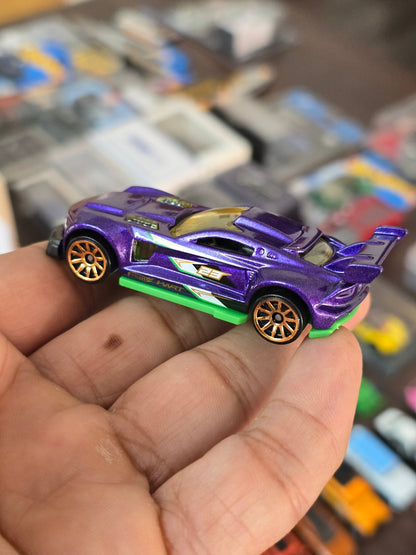 Hot Wheels Track Ripper - Purple (Uncarded - New) - Kinder Logs