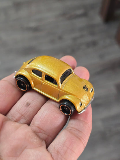 Hot Wheels Transformers Bumblebee - Gold (Uncarded - New) - Kinder Logs