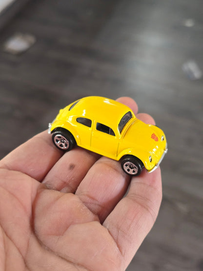 Hot Wheels Transformers Bumblebee - Yellow (Uncarded - New) - Kinder Logs