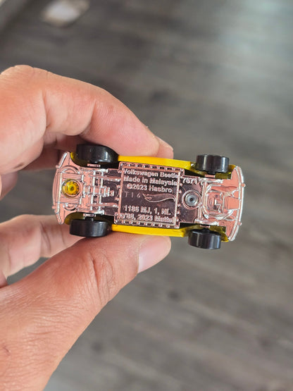 Hot Wheels Transformers Bumblebee - Yellow (Uncarded - New) - Kinder Logs