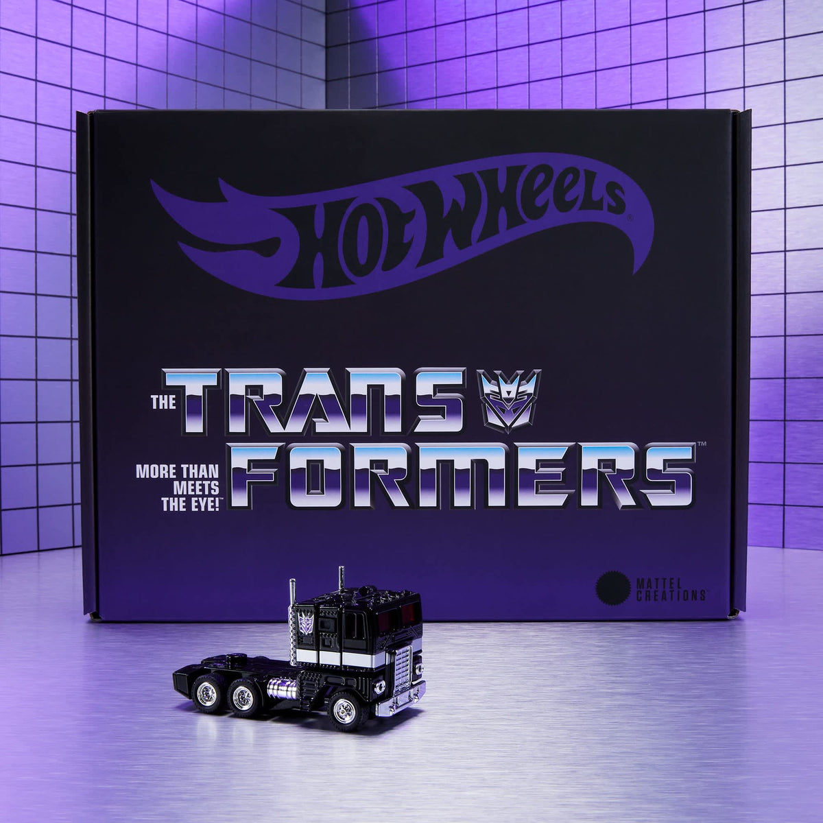 Hot Wheels Transformers Nemesis Prime - Kinder Logs