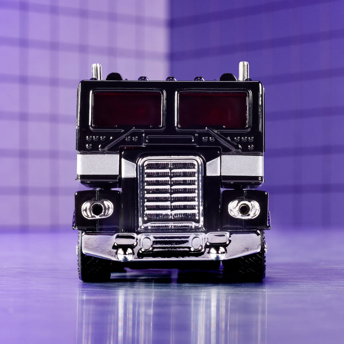 Hot Wheels Transformers Nemesis Prime - Kinder Logs