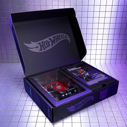 Hot Wheels Transformers Nemesis Prime - Kinder Logs