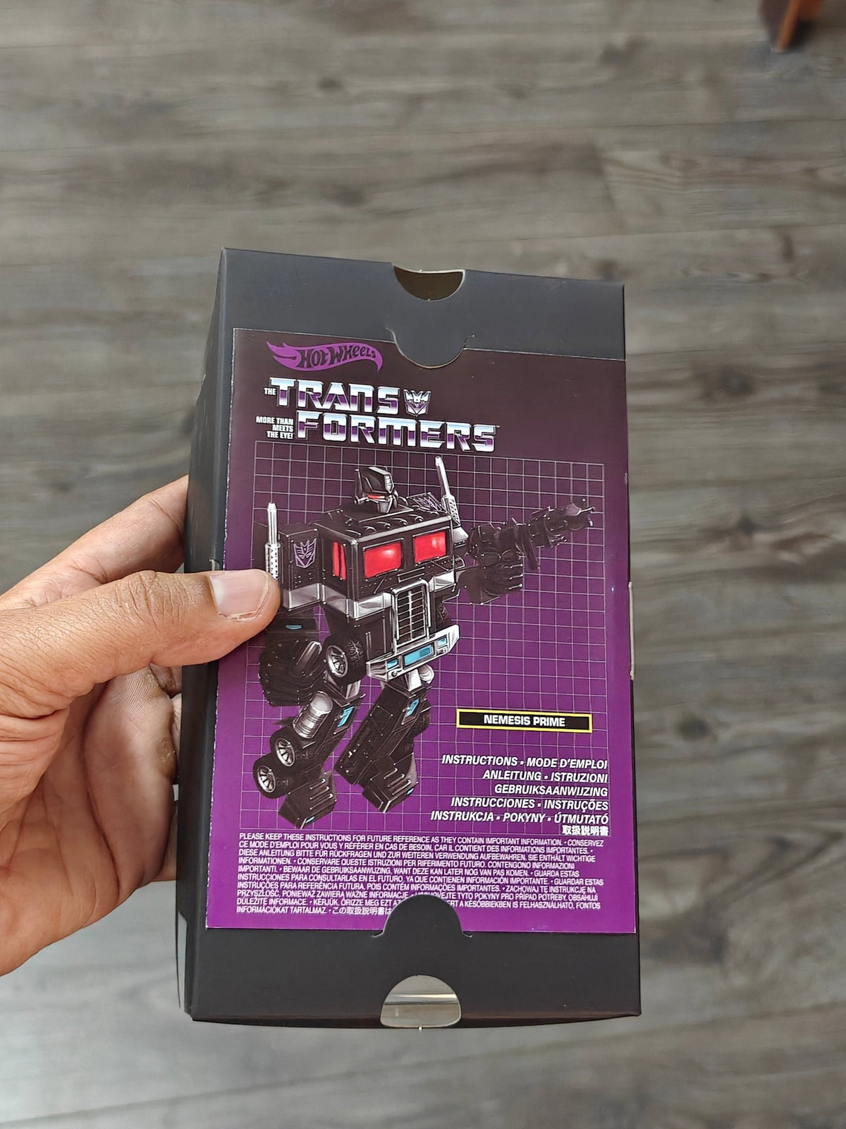 Hot Wheels Transformers Nemesis Prime - Kinder Logs
