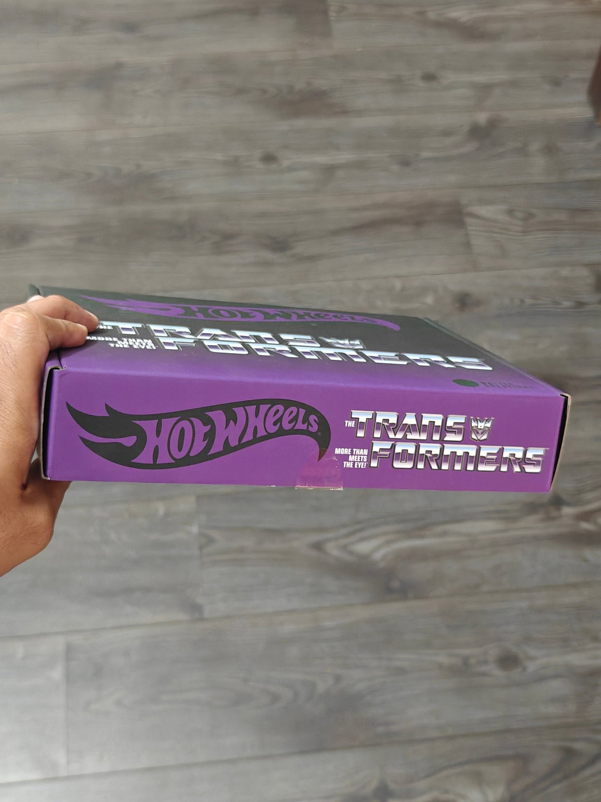 Hot Wheels Transformers Nemesis Prime - Kinder Logs