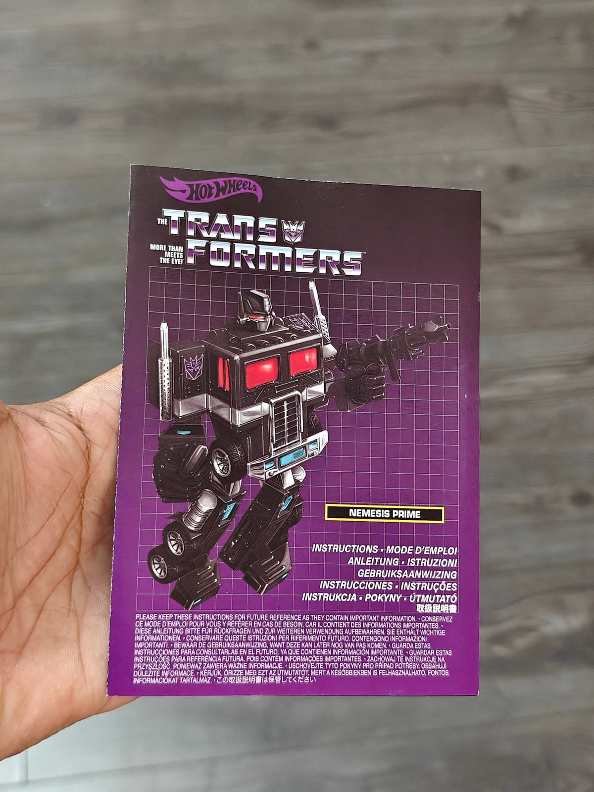 Hot Wheels Transformers Nemesis Prime - Kinder Logs