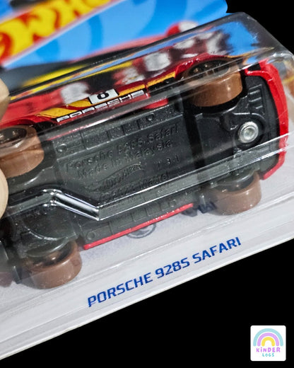 Hot Wheels Treasure Hunt Porsche 928S Safari (Q Case) - Kinder Logs