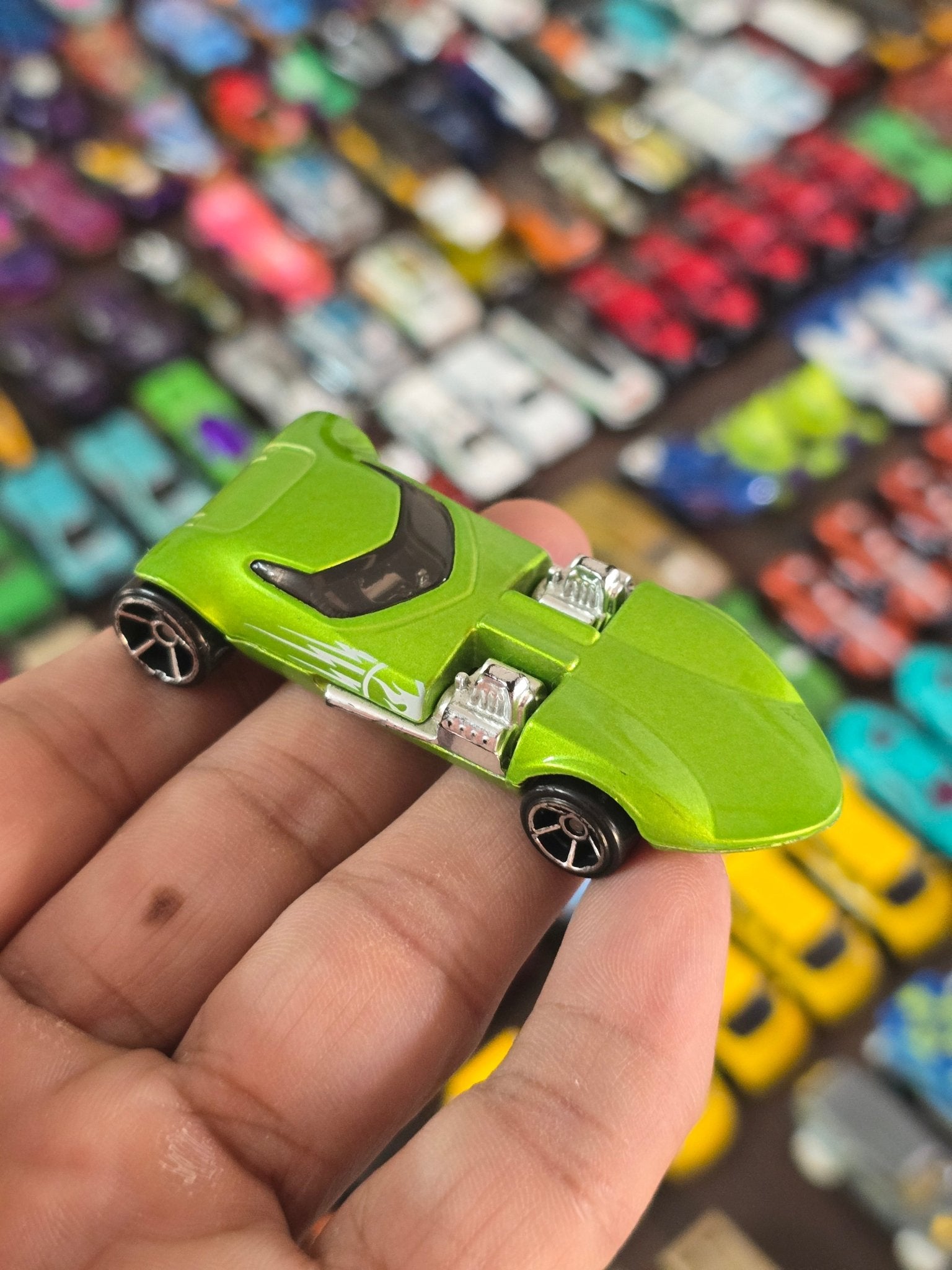Hot Wheels Twin Mill - Green (Pre - Owned) - Kinder Logs