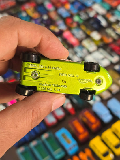 Hot Wheels Twin Mill - Green (Pre - Owned) - Kinder Logs