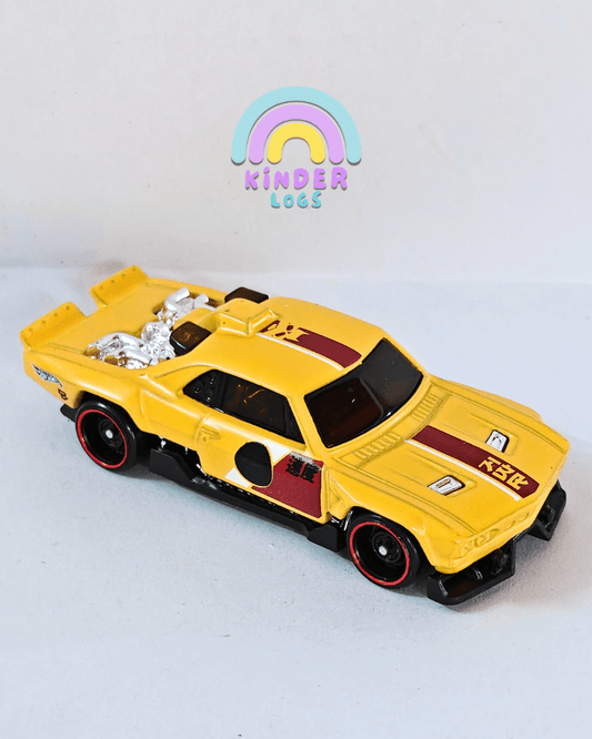 Hot Wheels Vairstrike - Yellow (Uncarded - New) - Kinder Logs