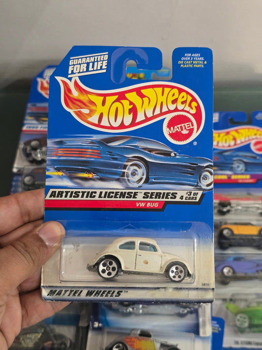 Hot Wheels Volkswagen Bug - Artistic License Series - Kinder Logs