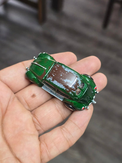 Hot Wheels Volkswagen "Classic Bug" - Vintage Club (Uncarded - New) - Kinder Logs