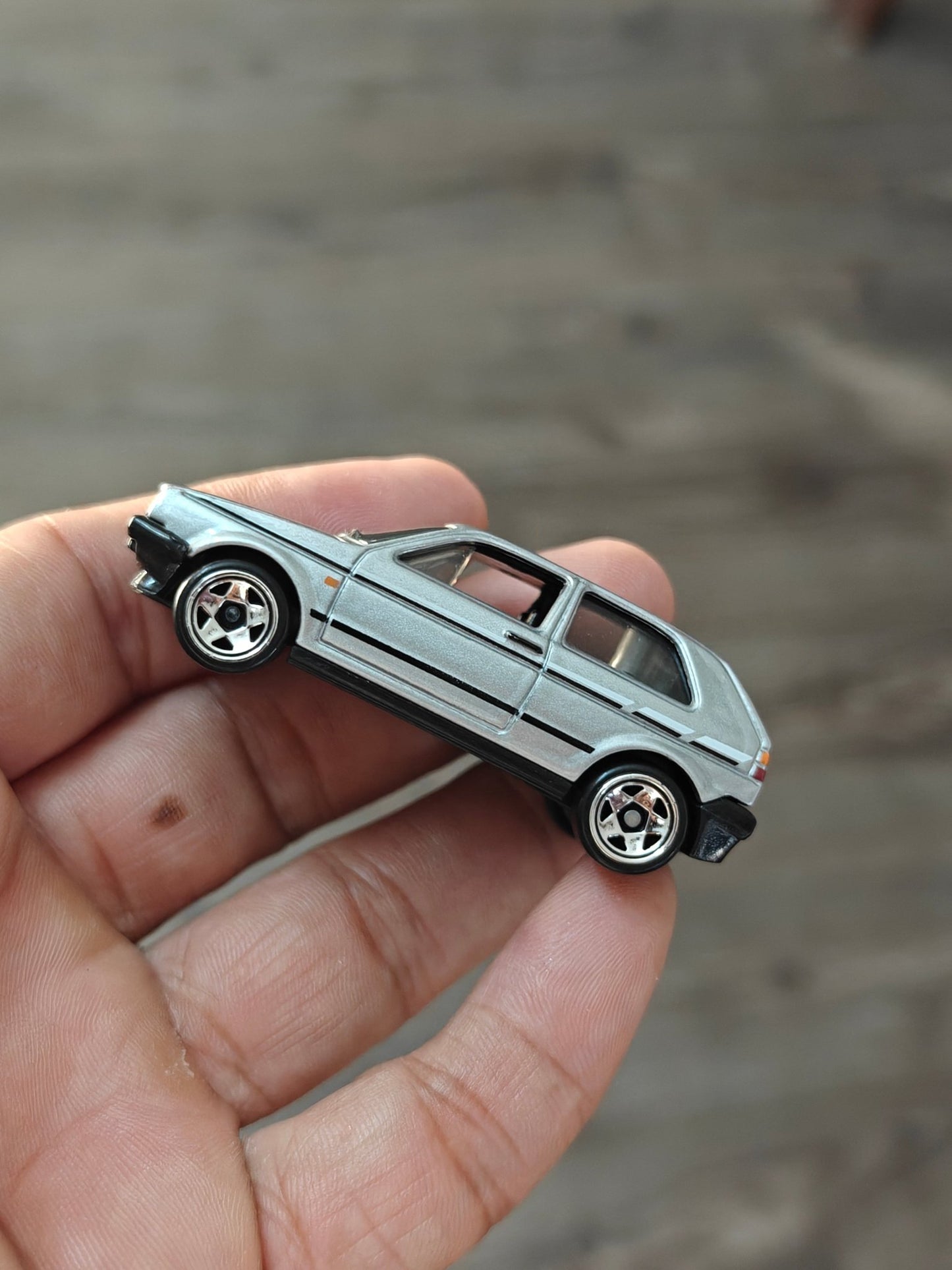 Hot Wheels Volkswagen Golf MK2 - Grey (Uncarded - New) - Kinder Logs