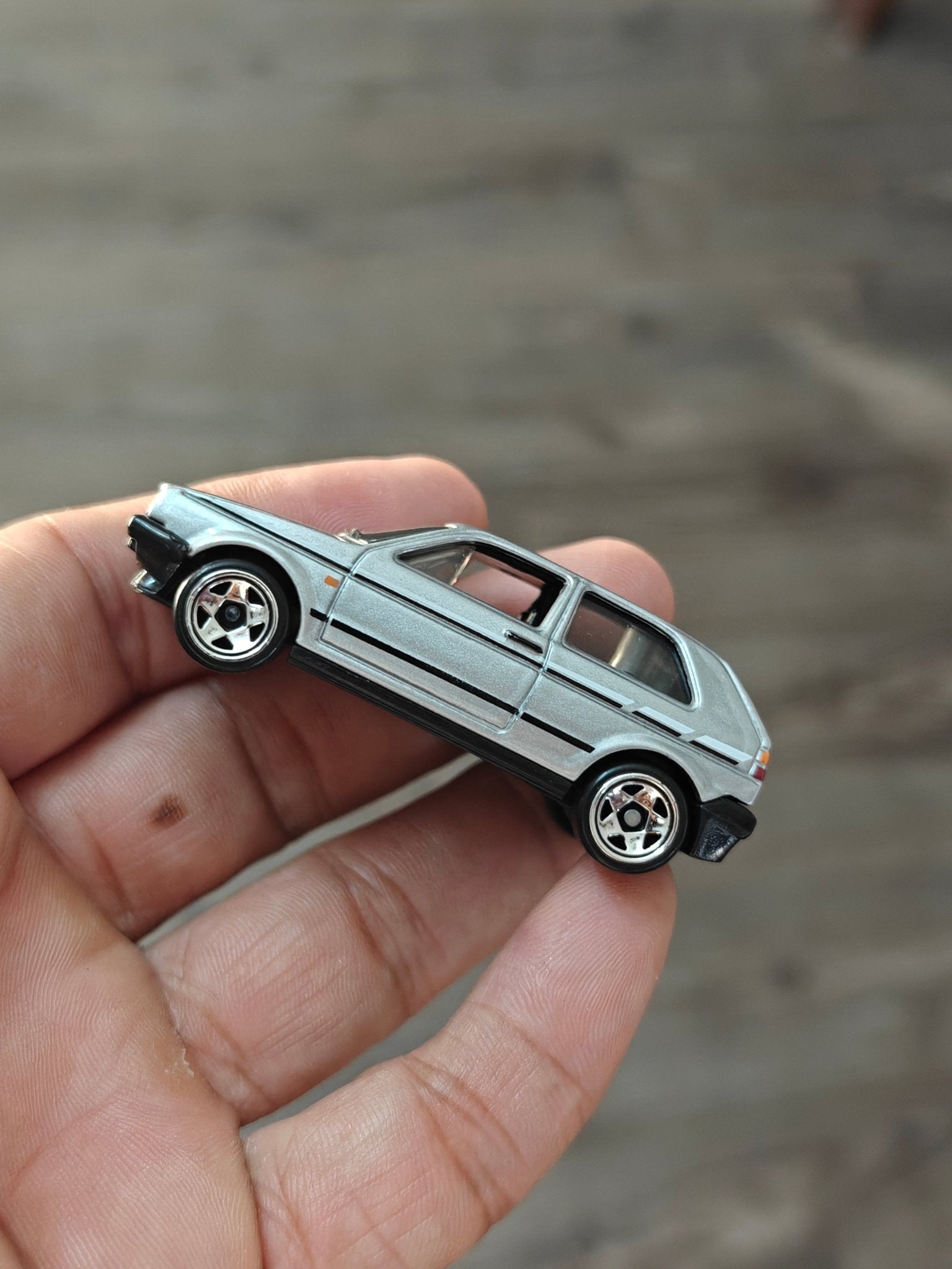 Hot Wheels Volkswagen Golf MK2 - Grey (Uncarded - New) - Kinder Logs