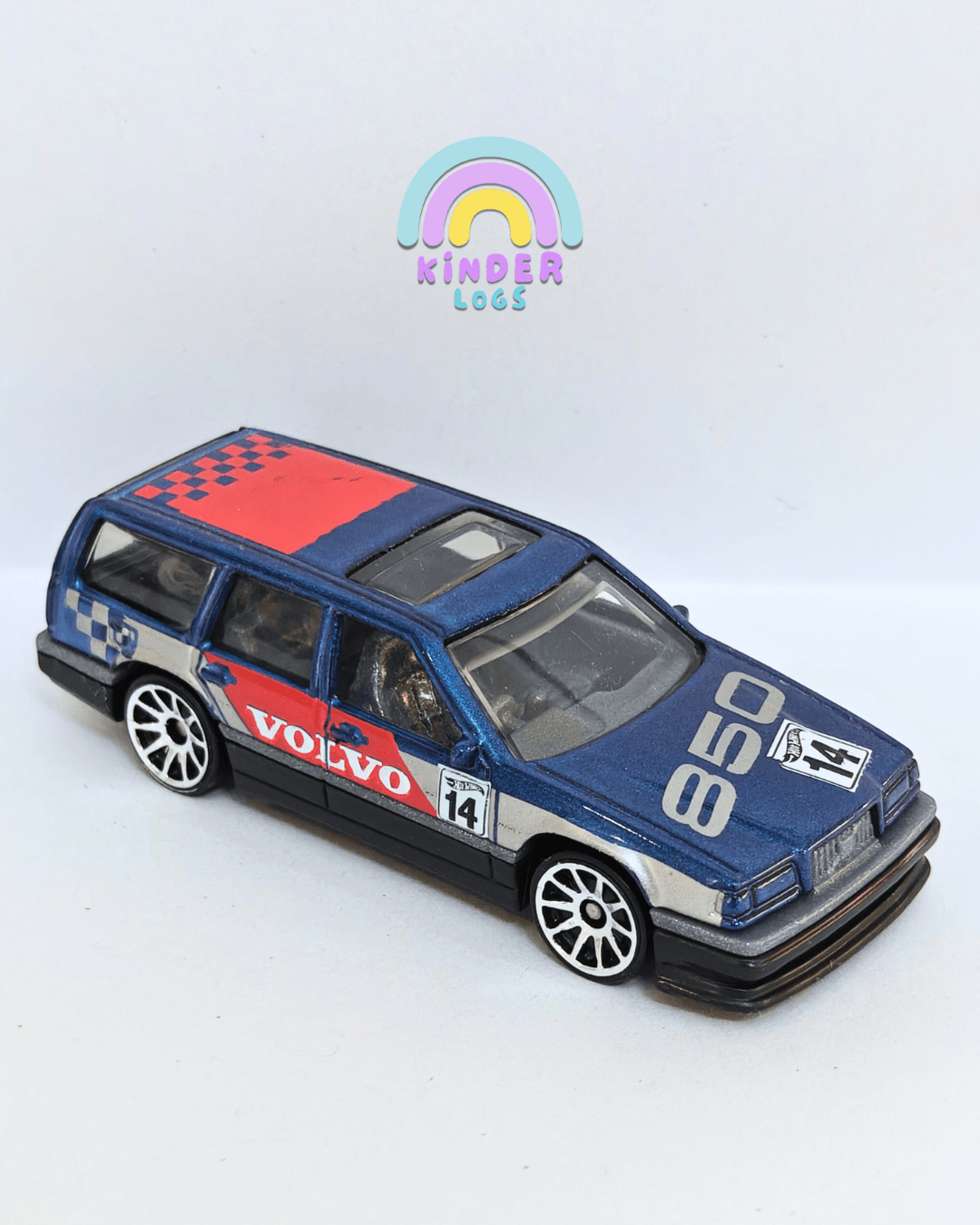 Hot Wheels Volvo 850 Estate - Blue (Uncarded - New) - Kinder Logs