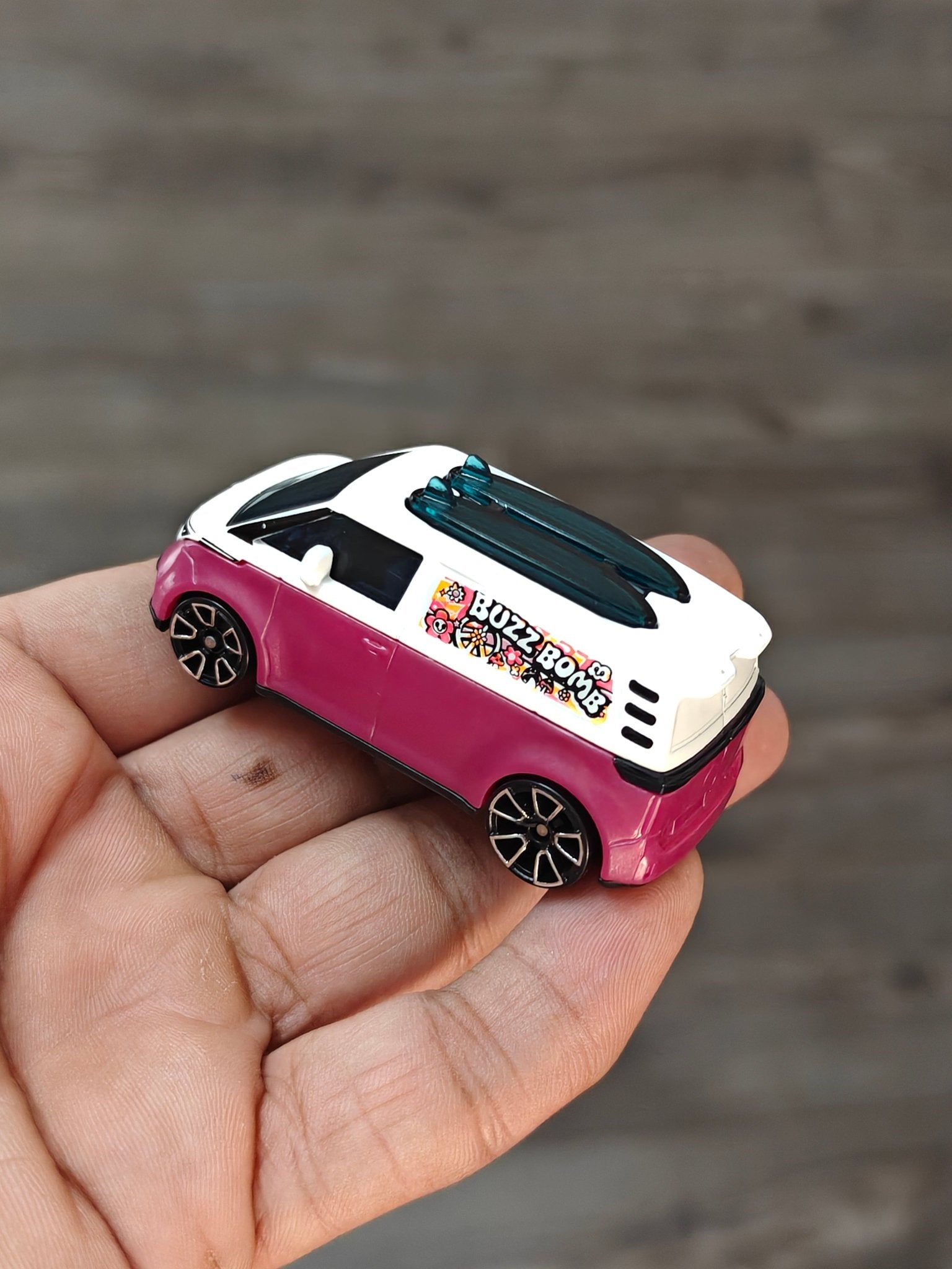 Hot Wheels VW ID. Buzz Bomb (Uncarded - New) - Kinder Logs
