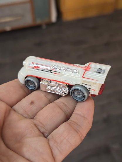 Hot Wheels West Coast Flyer - The Train Engine (Uncarded - New) - Kinder Logs